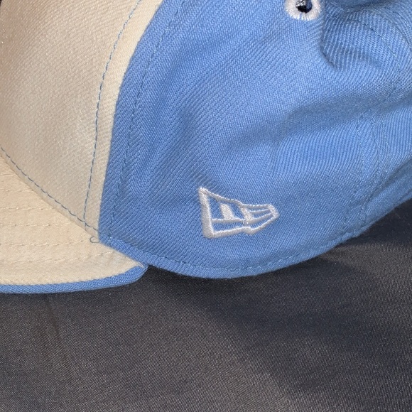 New Era Seattle Mariners throw back fitted hat. Size 7 - Picture 3 of 4